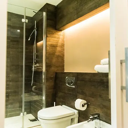 Hauzify I Grup Claustre Apartament